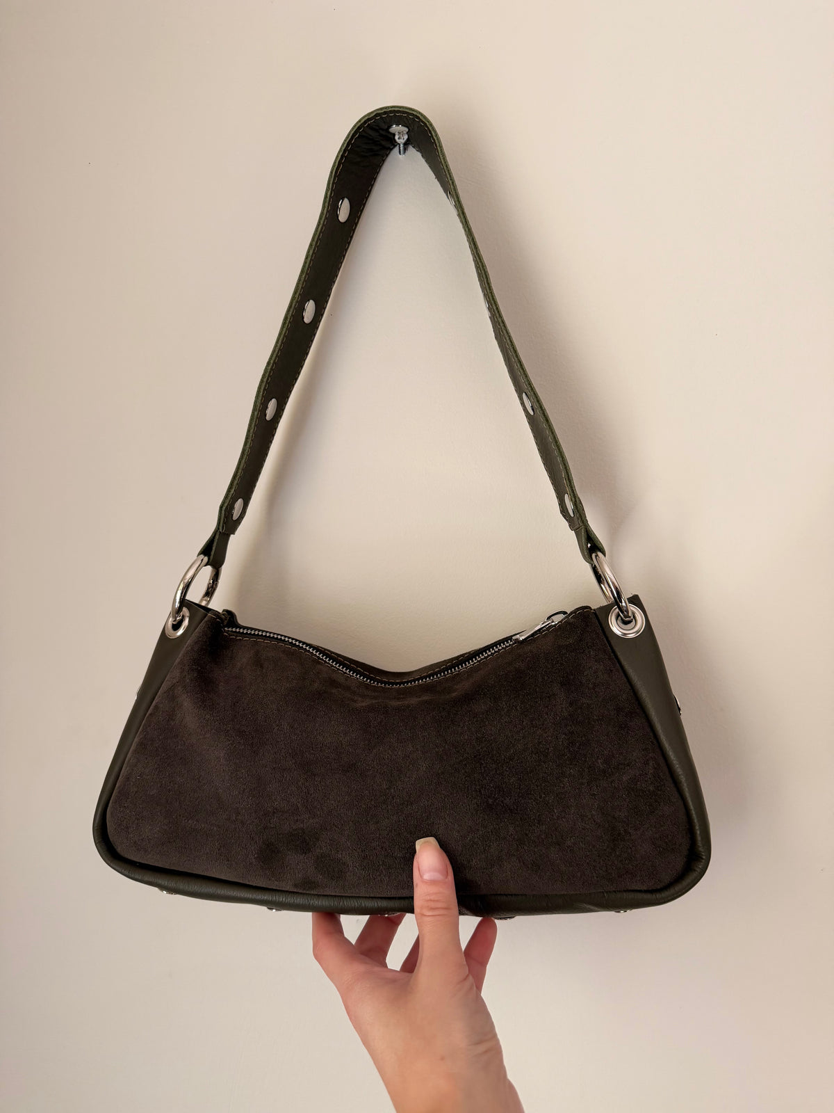 Sac Thora kaki